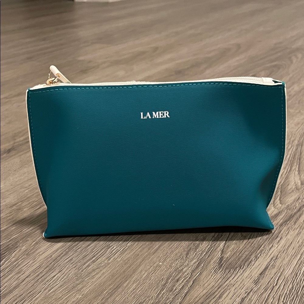 NEW La Mer Cosmetic Travel Pouch Signature Teal Color